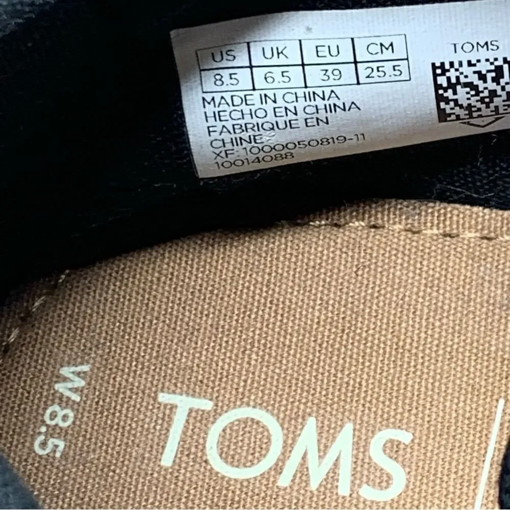 TOMS~Women’s~”Paseo” Black Twill Chambray  Lace Up Sneakers~Size 8.5‎